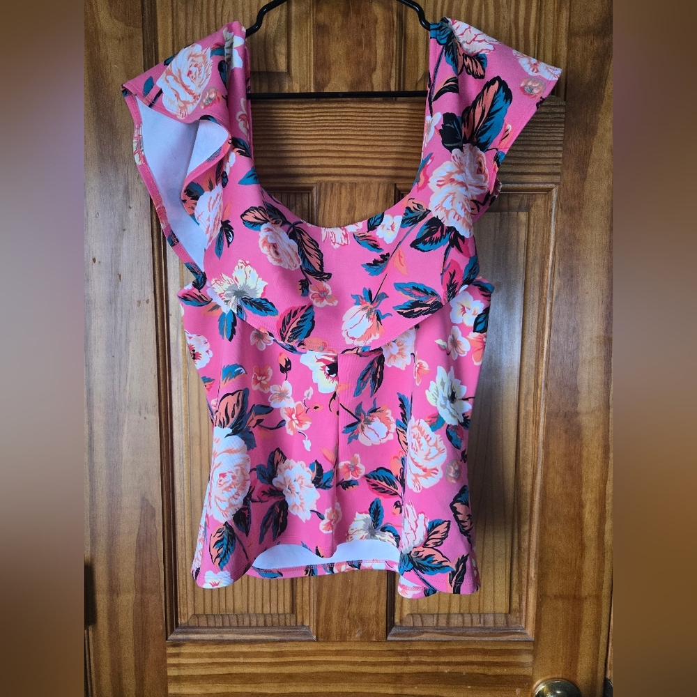 Floral Pink Ruffle Top - Picture 4 of 6